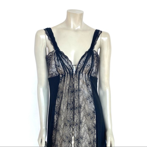 DONNA RICCO Collection Lace and Silk Satin Gown - Picture 6 of 16